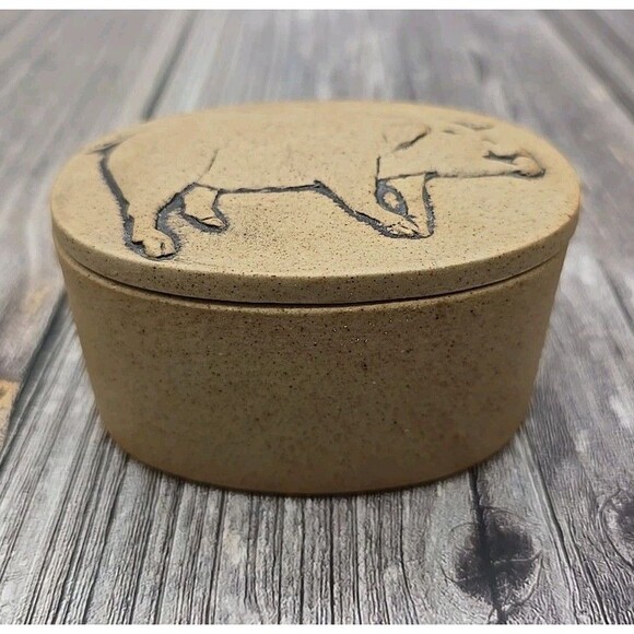 Vtg  Brown Pig w/ Apple Small Oval Stoneware Ceramic Jewelry Trinket Box Japan - Picture 2 of 12